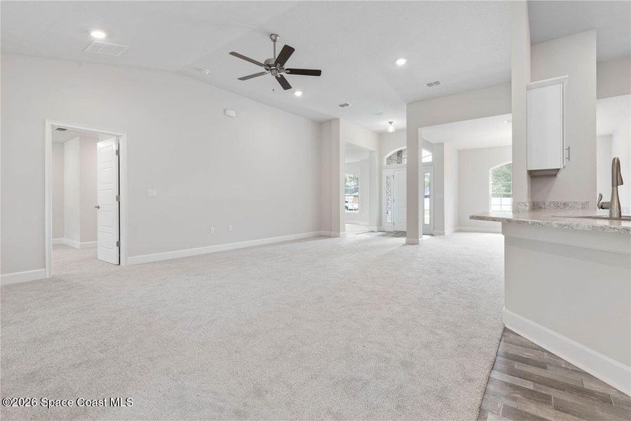 Spacious, unfurnished interior of a new home in Palm Bay, Palm Bay (Image 12).
