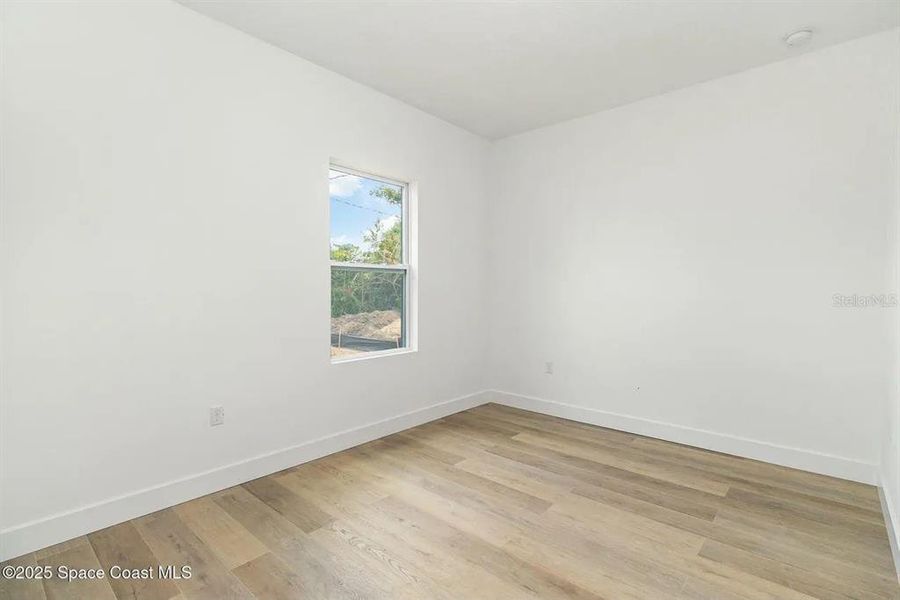 Spacious, unfurnished interior of a new home in , Palm Bay (Image 17).