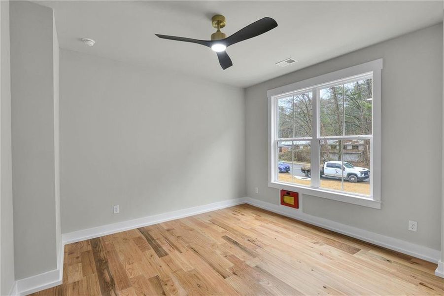 Spacious, unfurnished interior of a new home in , Atlanta (Image 34).