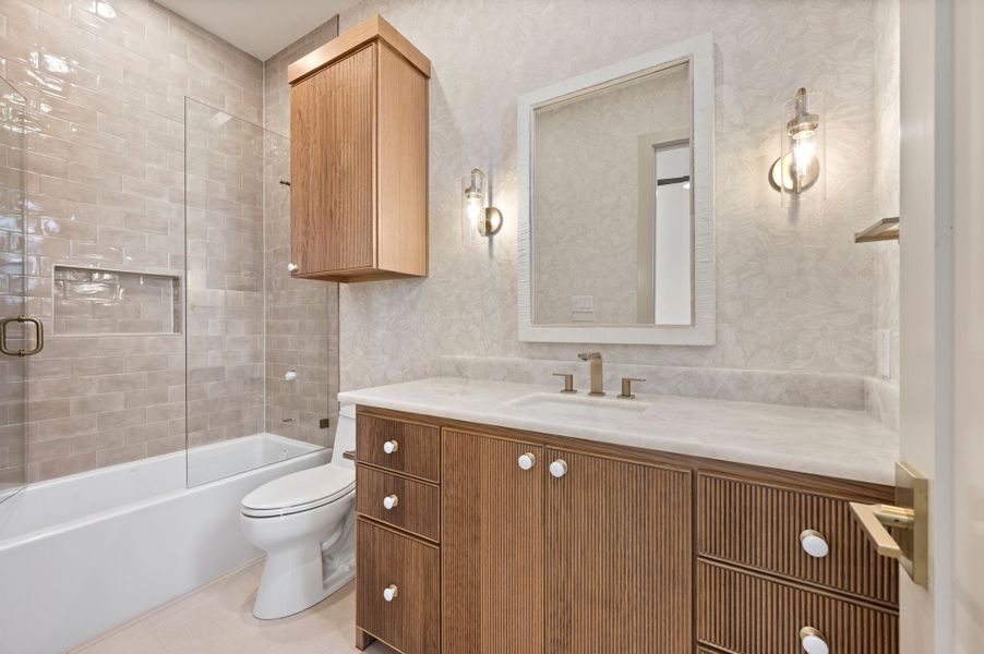Furnished interior view inside a new home in Fleming Pointe, Fort Worth (Image 16).