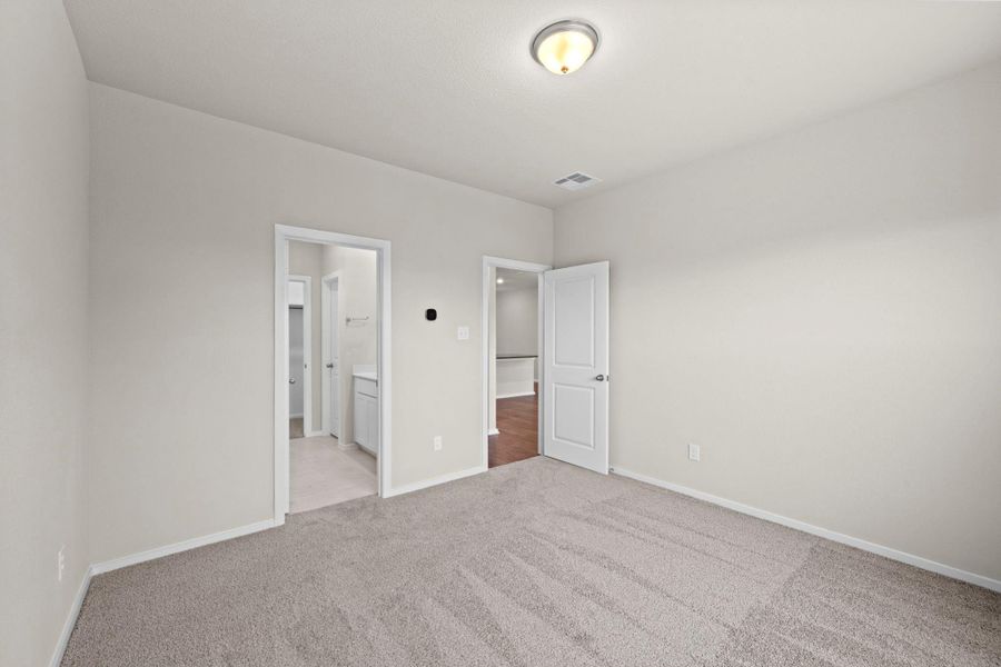 Spacious, unfurnished interior of a new home in Creekhaven, Rosharon (Image 23). Spacious, unfurnished interior of a new home in Creekhaven, Rosharon (Image 23).