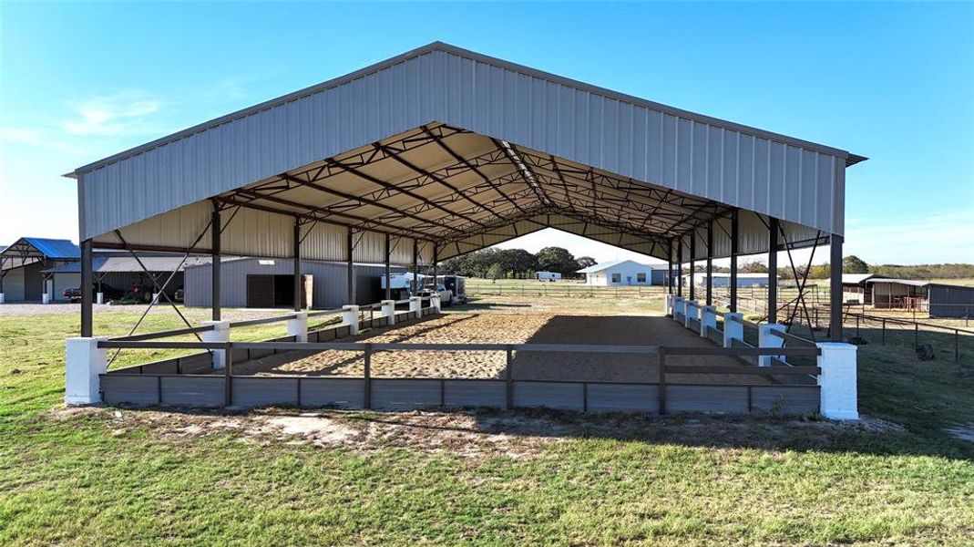 7200 sqft Horse Arena