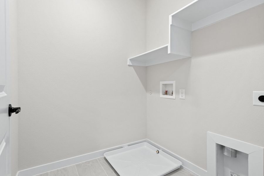 Spacious, unfurnished interior of a new home in The Tribute, The Colony (Image 42). Spacious, unfurnished interior of a new home in The Tribute, The Colony (Image 42).