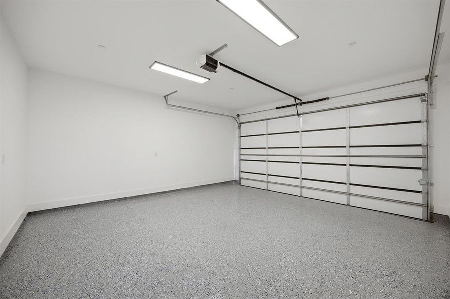 Spacious, unfurnished interior of a new home in , Dallas (Image 15).