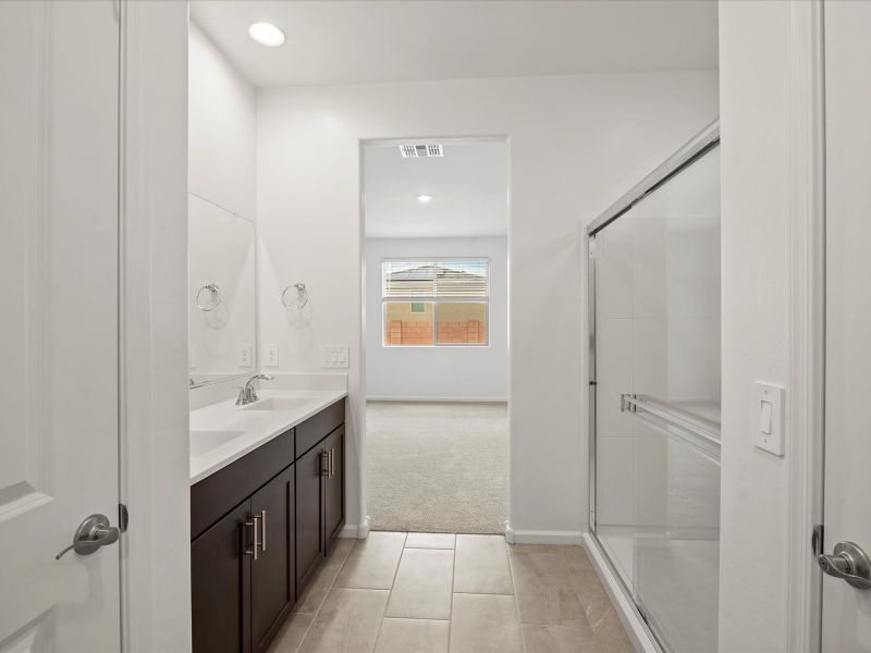 Furnished interior view inside a new home in Hanson Ridge, Vail (Image 5).