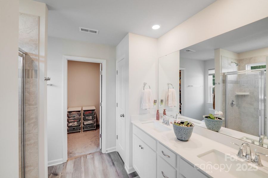 Furnished interior view inside a new home in Elizabeth: Walk, Fort Mill (Image 29). Furnished interior view inside a new home in Elizabeth: Walk, Fort Mill (Image 29).