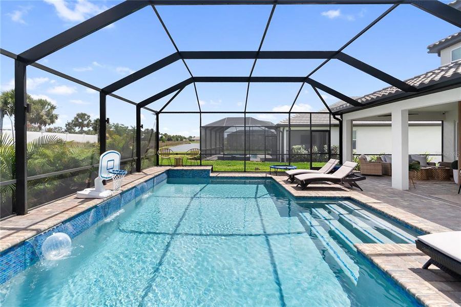 Exterior details and patio area of a home in , Bradenton (Image 21).