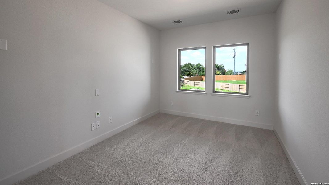 Spacious, unfurnished interior of a new home in Cibolo Valley Heights, Cibolo (Image 15).