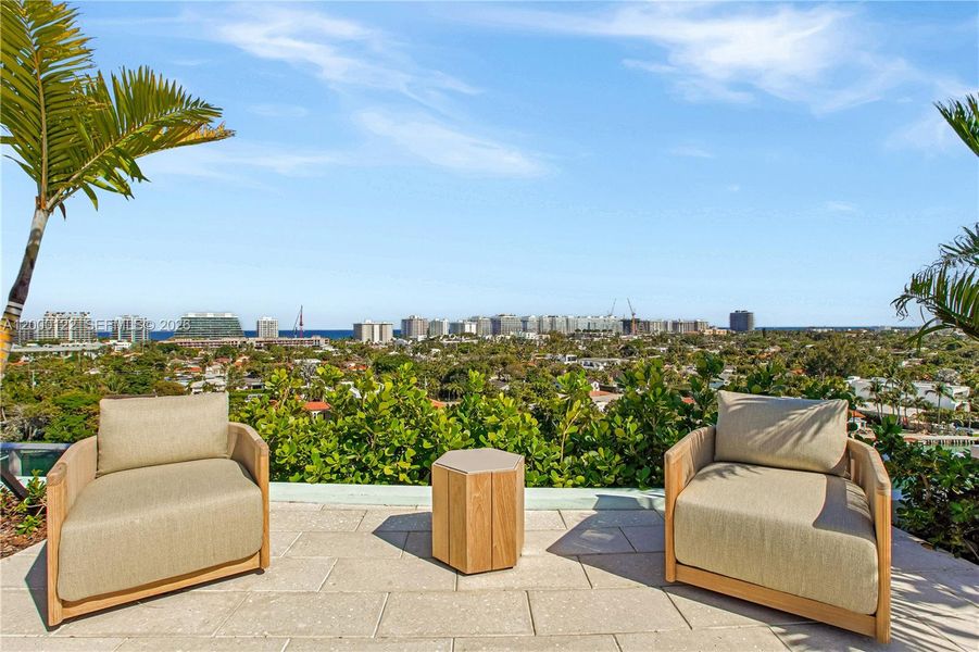 Community amenities in , Miami Beach (Image 77).