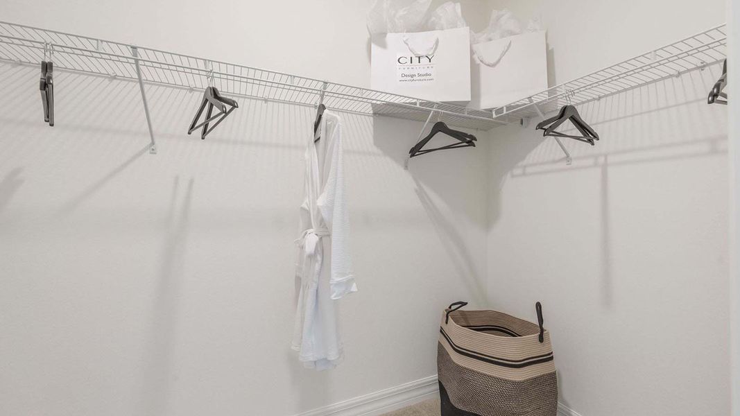 Image 37 representing the DELRAY by D.R. Horton in Lakes of Mount Dora, Mount Dora, FL.