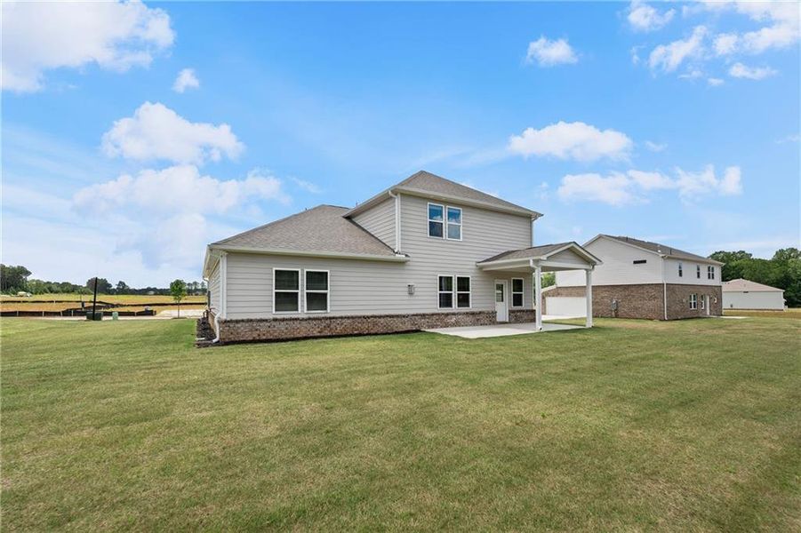 Exterior details and patio area of a home in Anderson Point Estates, McDonough (Image 4).