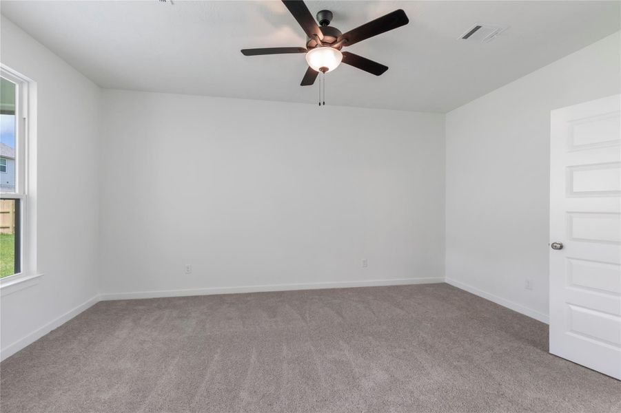 Spacious, unfurnished interior of a new home in Spring Lake, Huntsville (Image 39). Spacious, unfurnished interior of a new home in Spring Lake, Huntsville (Image 39).