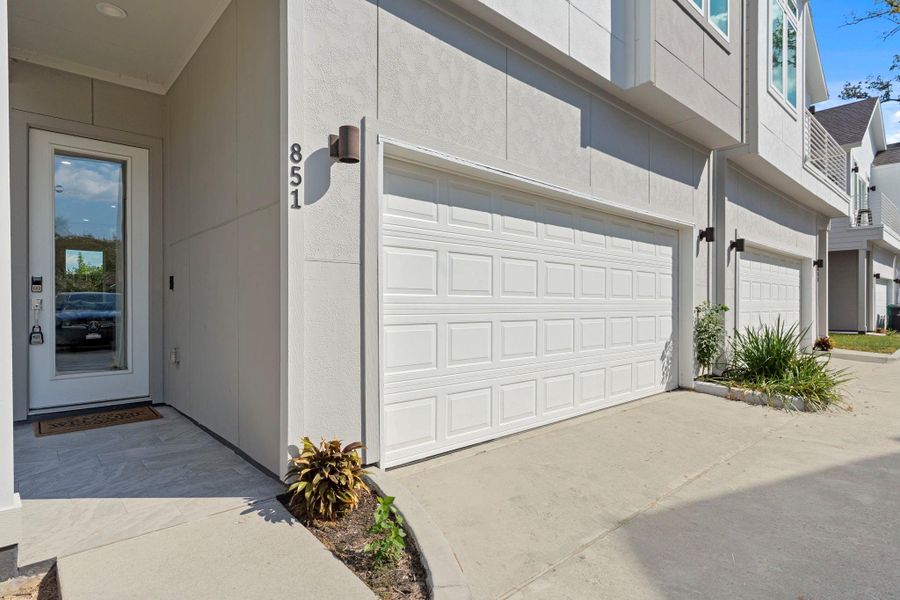 Exterior details and patio area of a home in , Houston (Image 30).