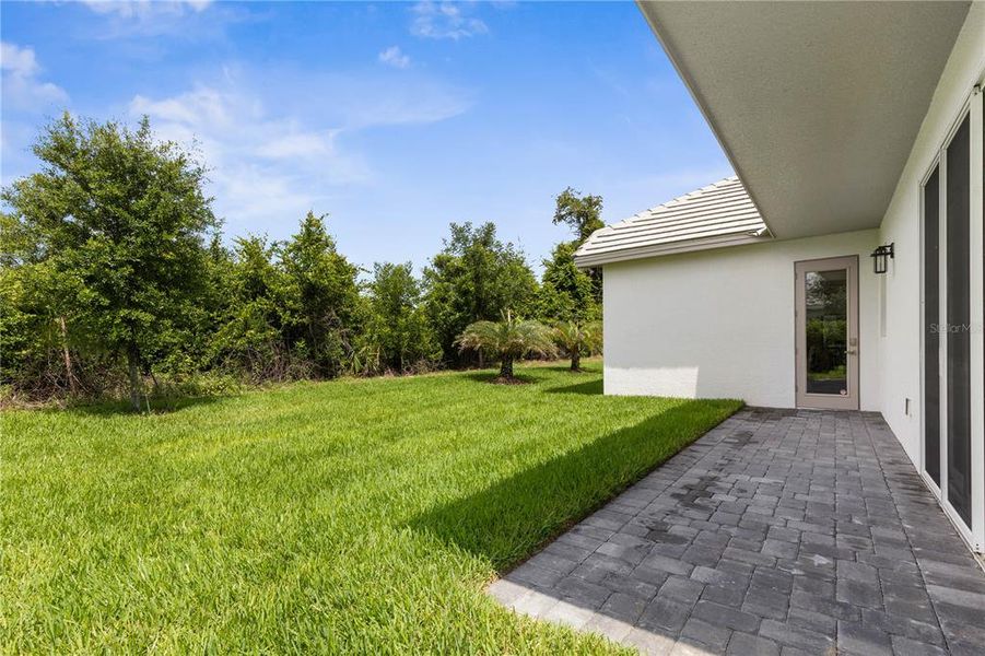 Exterior details and patio area of a home in Toscana, Palm Coast (Image 33).