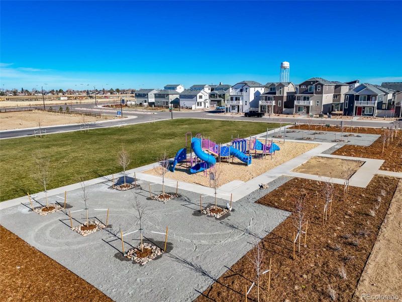 Community amenities in , Bennett (Image 34).