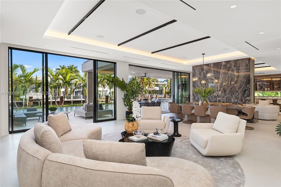 Community amenities in , Fort Lauderdale (Image 55).