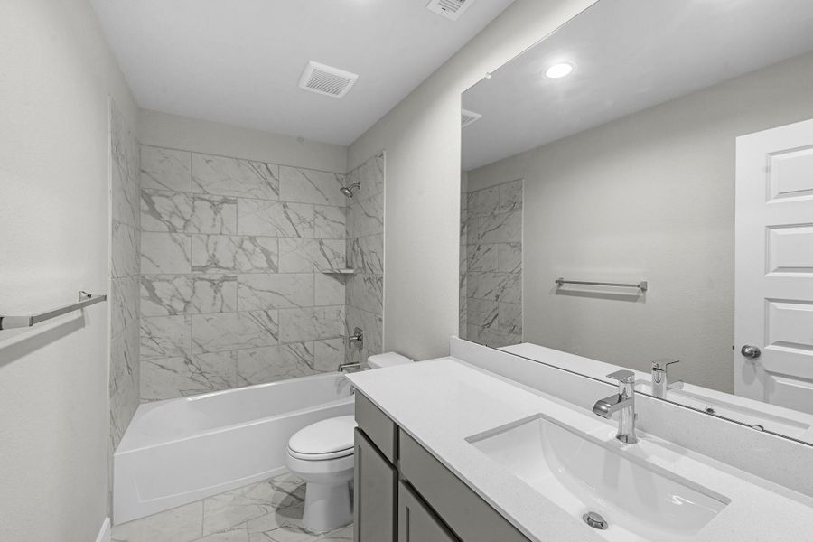 Furnished interior view inside a new home in Beacon Hill, Waller (Image 6).