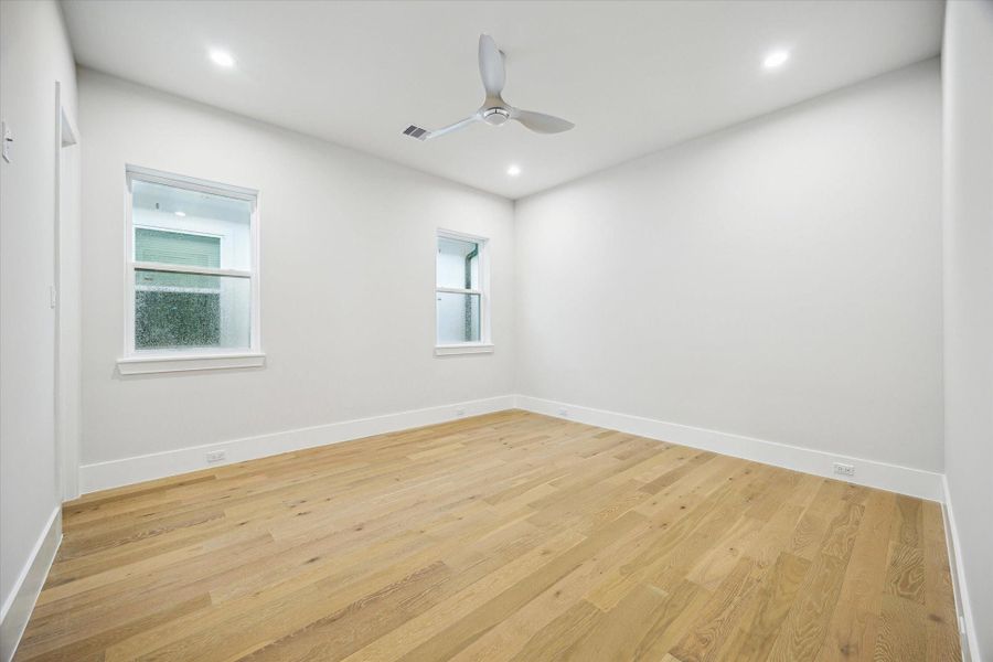 Forth bedroom - located on the third floor. Has an en-suite bath and a walk-in closet. Forth bedroom - located on the third floor. Has an en-suite bath and a walk-in closet.