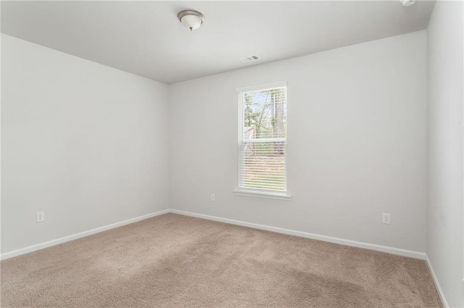 Spacious, unfurnished interior of a new home in Twin Shoals, Atlanta (Image 25).
