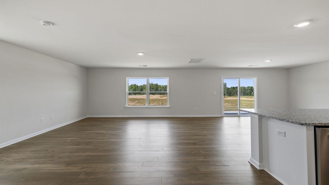 Spacious, unfurnished interior of a new home in Durbin Meadows, Fountain Inn (Image 13).