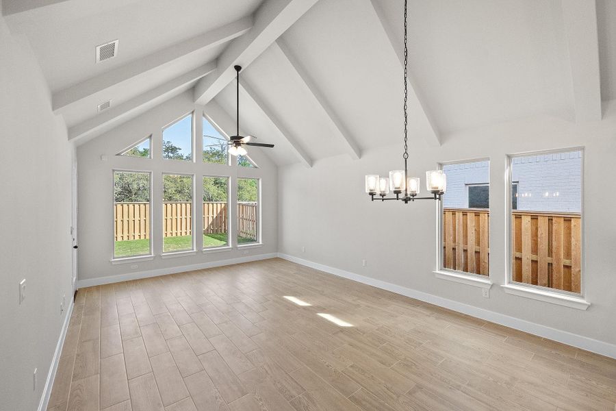 Spacious, unfurnished interior of a new home in Parmer Ranch, Georgetown (Image 18).