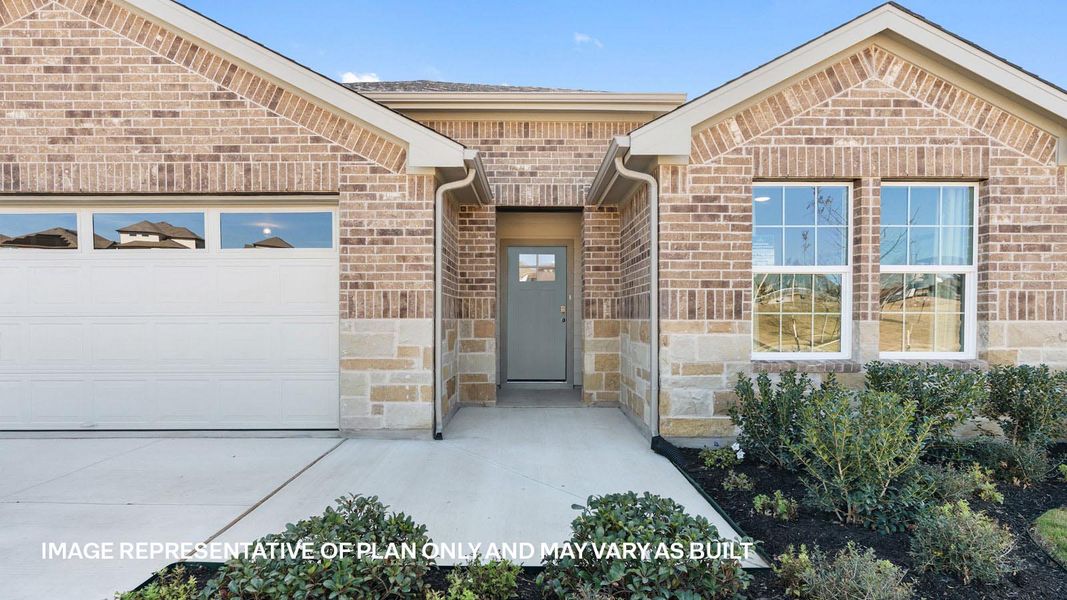 Exterior details and patio area of a home in Riverview, Georgetown (Image 3).