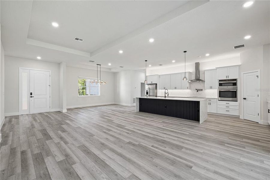 Spacious, unfurnished interior of a new home in , Ocala (Image 29).