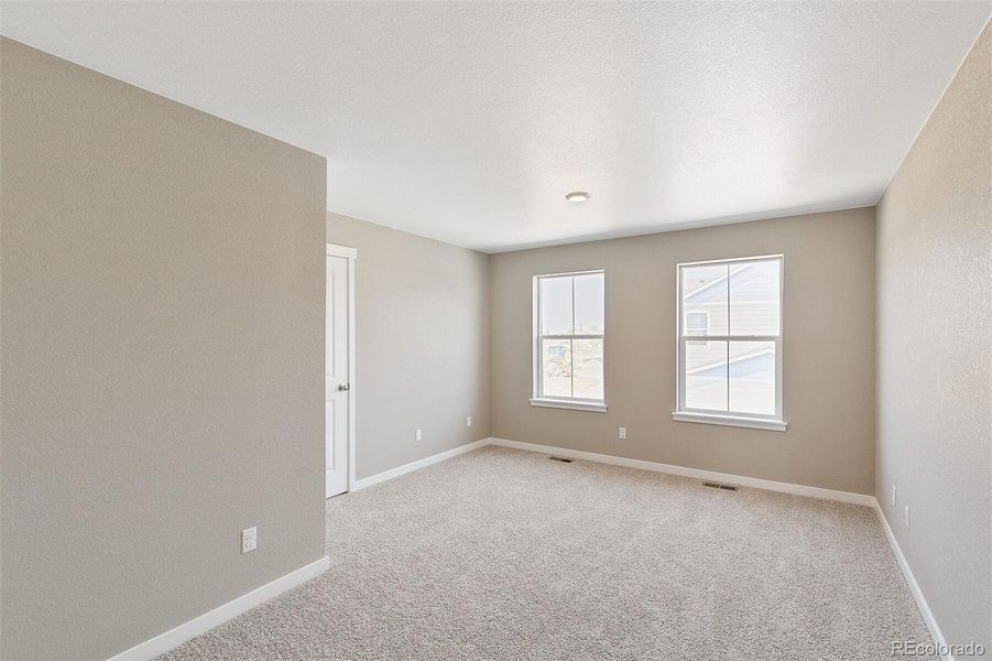 Spacious, unfurnished interior of a new home in Settlers Crossing, Commerce City (Image 14). Spacious, unfurnished interior of a new home in Settlers Crossing, Commerce City (Image 14).