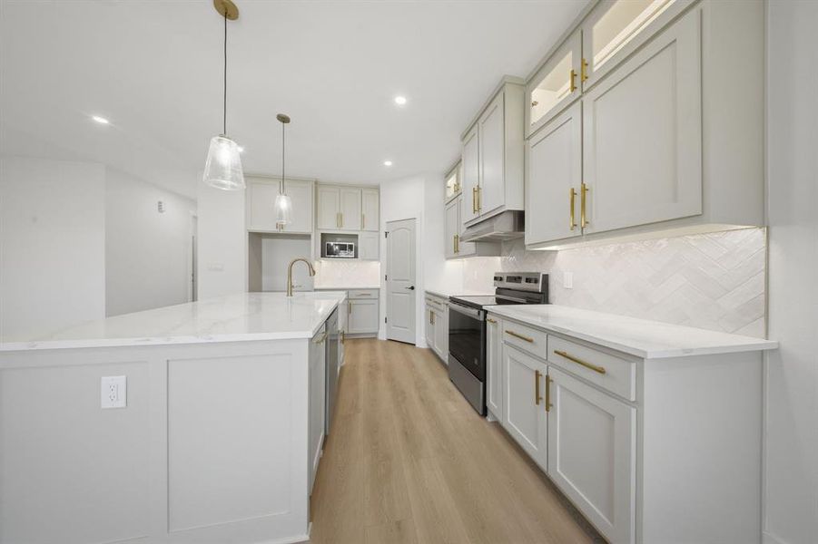 Furnished interior view inside a new home in , Seagoville (Image 12).