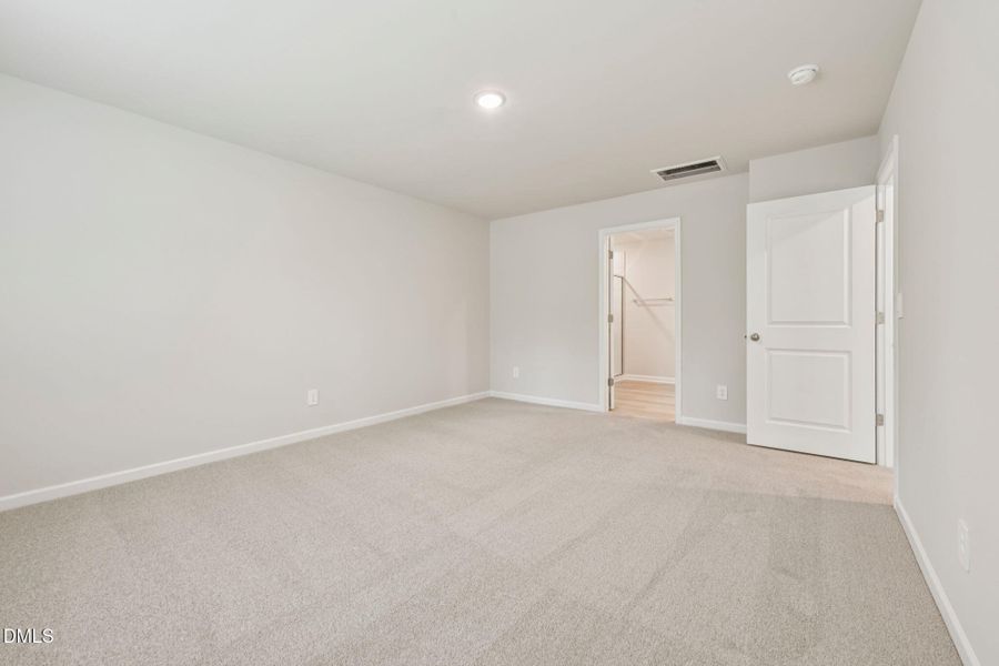 29-web-or-mls-Oak Manor - Raleigh - 153 29-web-or-mls-Oak Manor - Raleigh - 153