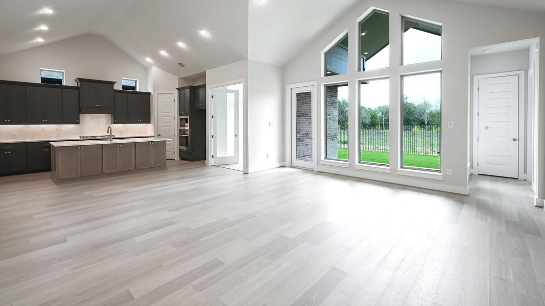 Spacious, unfurnished interior of a new home in Juniper Springs, Lockhart (Image 15).