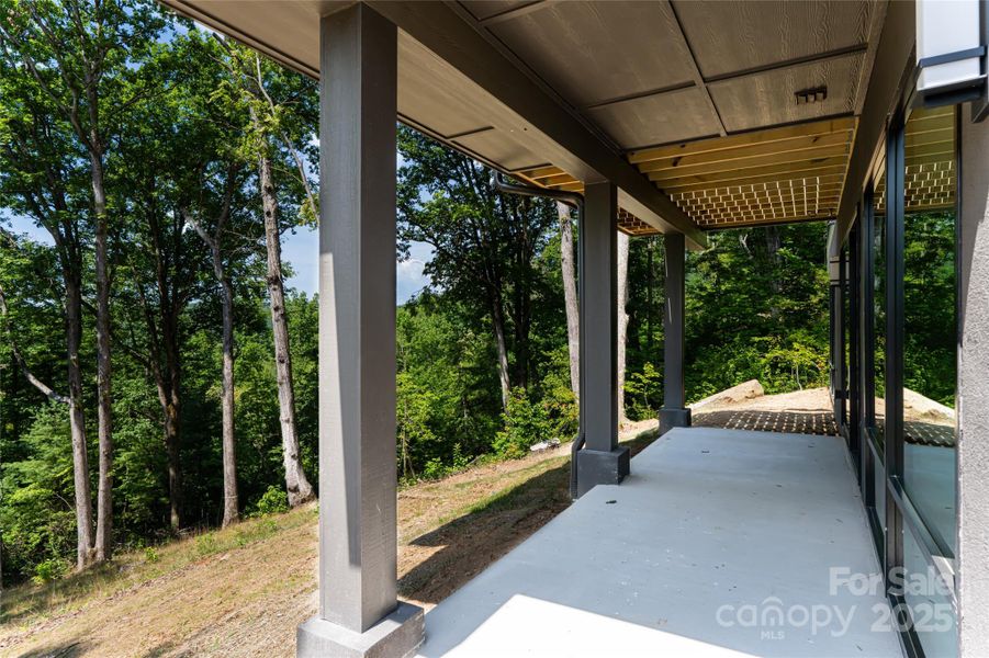 Image 38 of a home in .