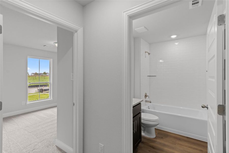 Furnished interior view inside a new home in River Ranch Trails, Dayton (Image 13).