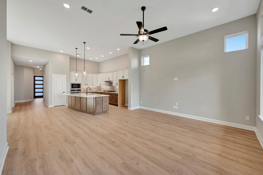 Spacious, unfurnished interior of a new home in Pomona 45' Homesites, Manvel (Image 29).