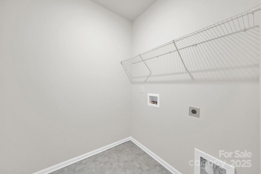 Spacious, unfurnished interior of a new home in , Mint Hill (Image 15).