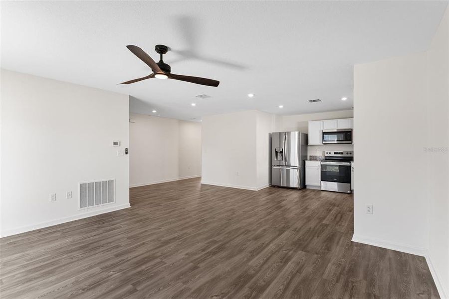 Spacious, unfurnished interior of a new home in Sumter Villas, Sumterville (Image 17).