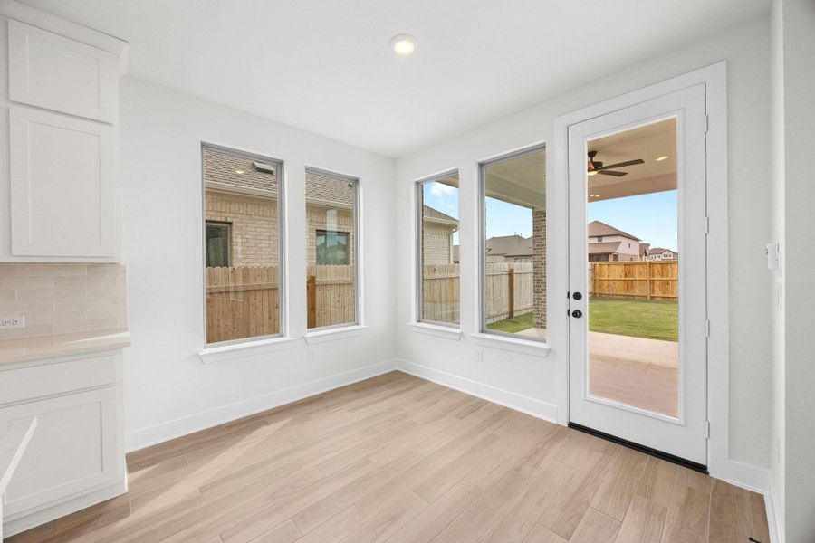 Spacious, unfurnished interior of a new home in Santa Rita Ranch, Liberty Hill (Image 18).