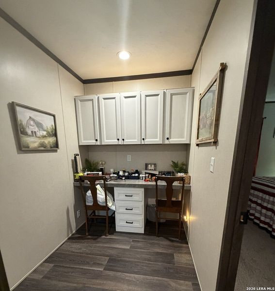 Furnished interior view inside a new home in , Seguin (Image 6).