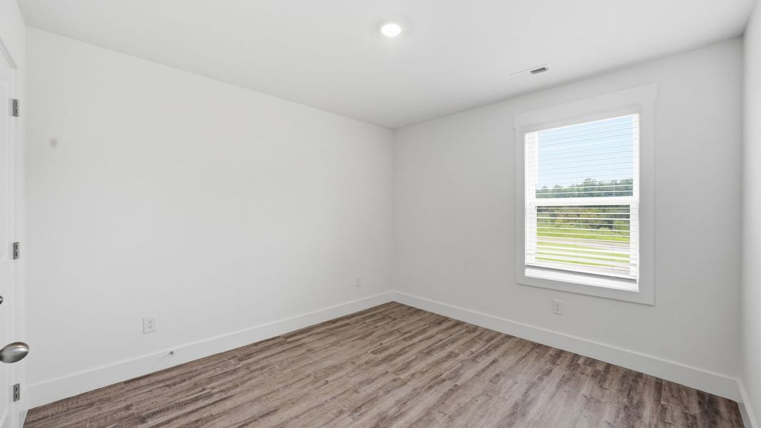 Spacious, unfurnished interior of a new home in The Arbor Townhomes, Kingsport (Image 22).