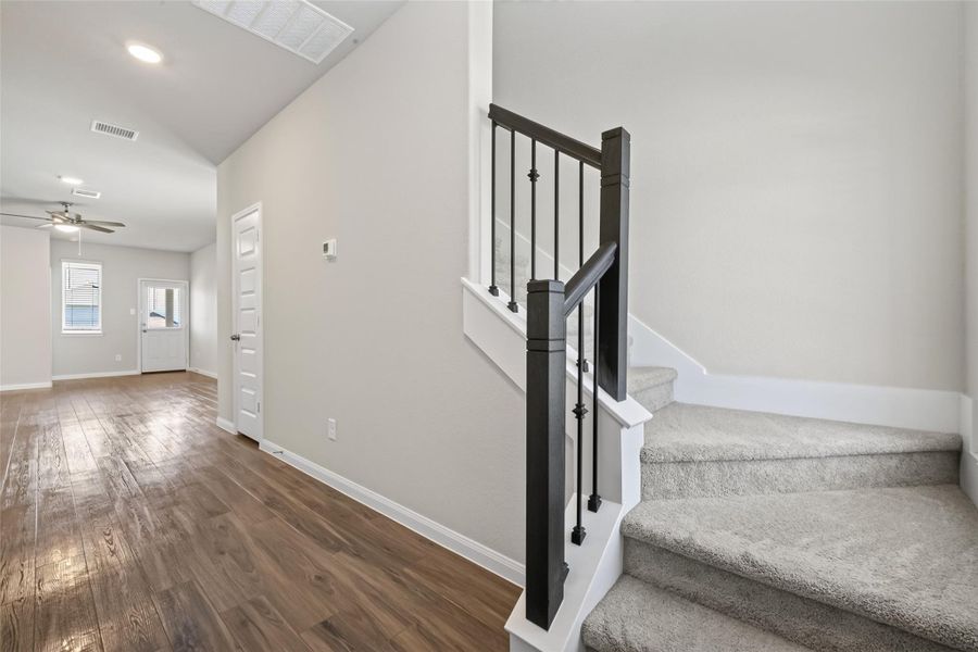 Spacious, unfurnished interior of a new home in River's Edge, Conroe (Image 15). Spacious, unfurnished interior of a new home in River's Edge, Conroe (Image 15).