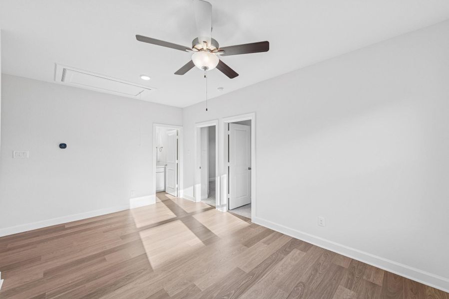 Spacious, unfurnished interior of a new home in Meridiana 55' Homesites, Manvel (Image 31). Spacious, unfurnished interior of a new home in Meridiana 55' Homesites, Manvel (Image 31).