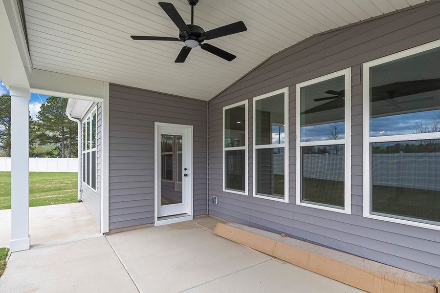 Representative exterior details of a home built from the The Whitley by RobuckHomes in Windwater, Hampstead (Image 47).