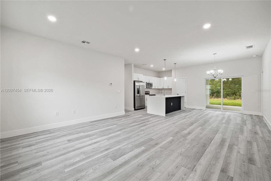 Spacious, unfurnished interior of a new home in , Ocala (Image 26).