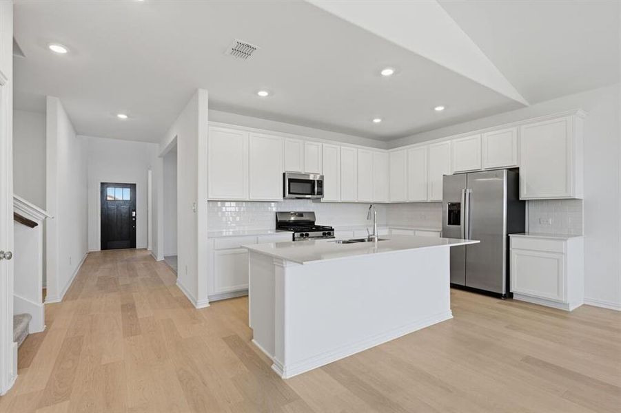 2609 Glacier Road ~ Ready Now