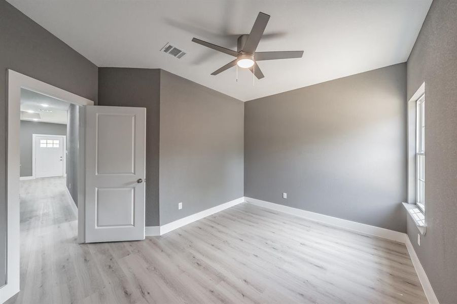 Spacious, unfurnished interior of a new home in , Hillsboro (Image 22). Spacious, unfurnished interior of a new home in , Hillsboro (Image 22).