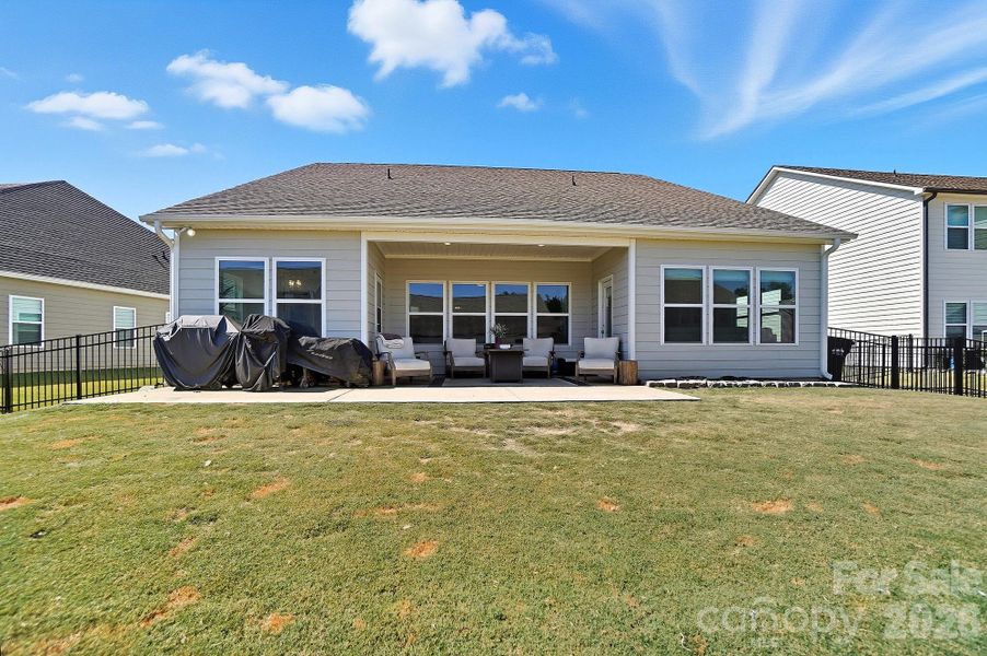 Exterior details and patio area of a home in , Monroe (Image 4).