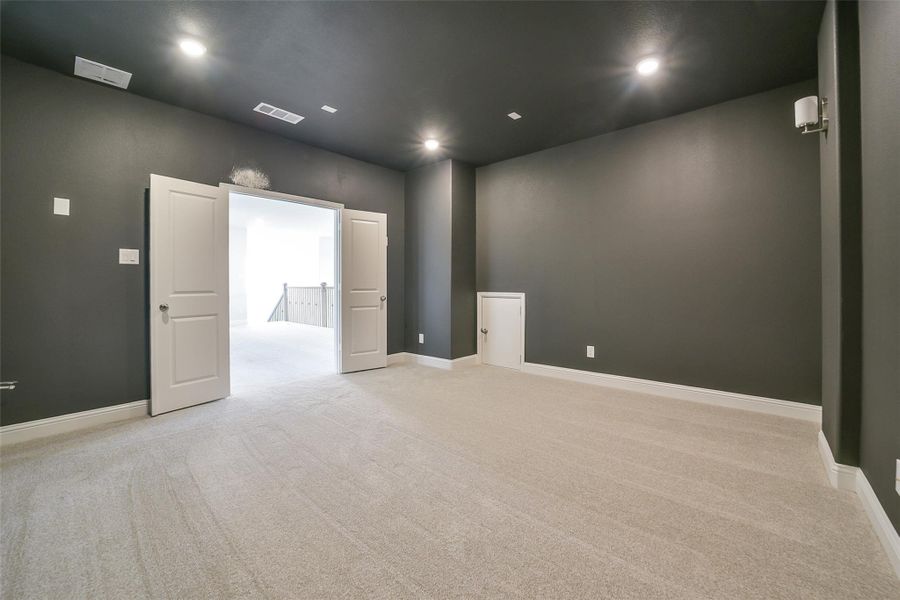 Spacious, unfurnished interior of a new home in Del Bello Lakes 60', Manvel (Image 30). Spacious, unfurnished interior of a new home in Del Bello Lakes 60', Manvel (Image 30).