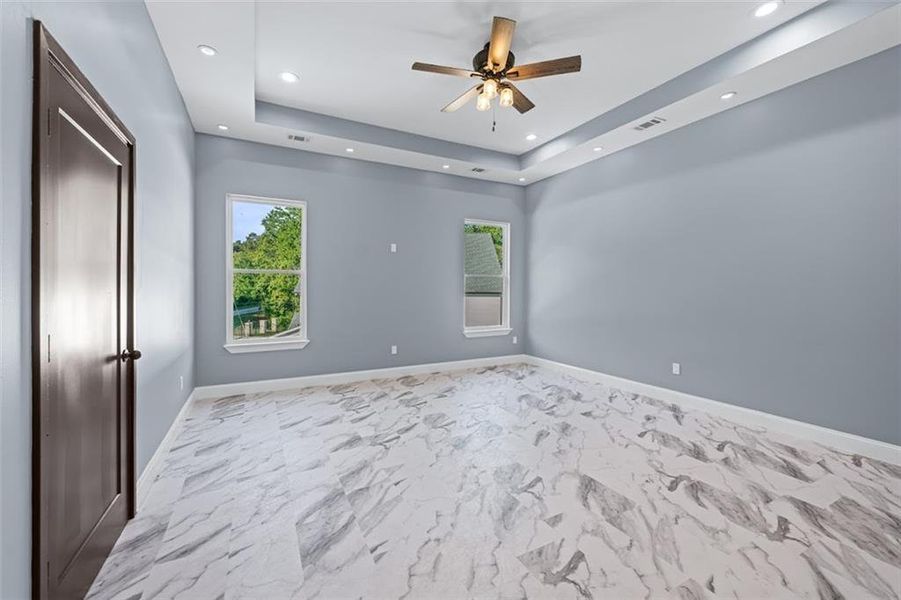 Spacious, unfurnished interior of a new home in , Grayson (Image 36).