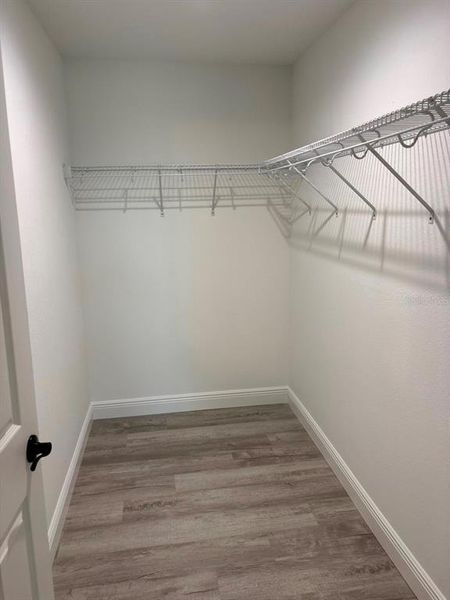 Spacious, unfurnished interior of a new home in , Dunnellon (Image 20).