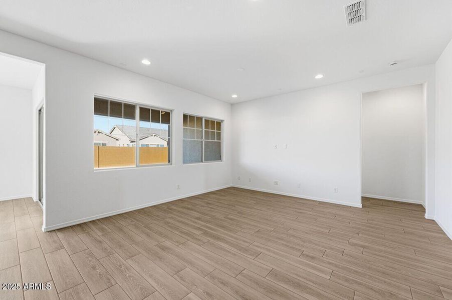 hj-az-phoenix-ellsworth-ranch-landmark-c